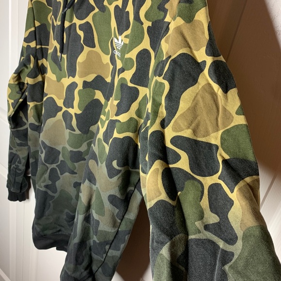 Camo Adidas sweatshirt - Picture 6 of 6